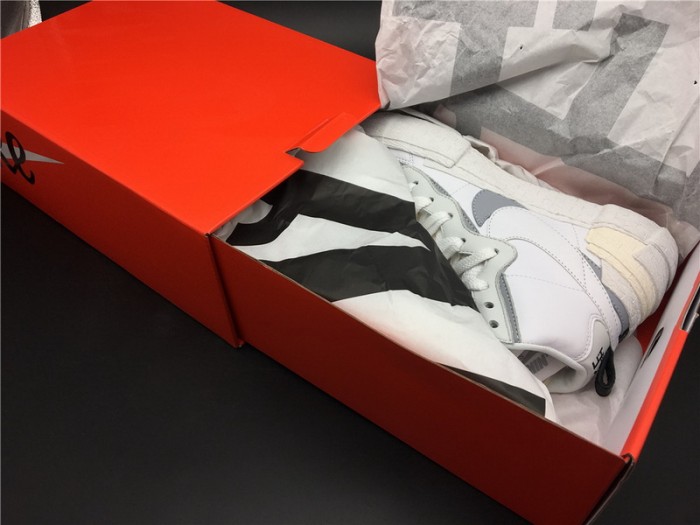 NIKE BLAZER MID SACAI WHITE GREY