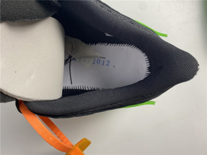 NIKE AIR RUBBER DUNK OFF-WHITE GREEN STRIKE