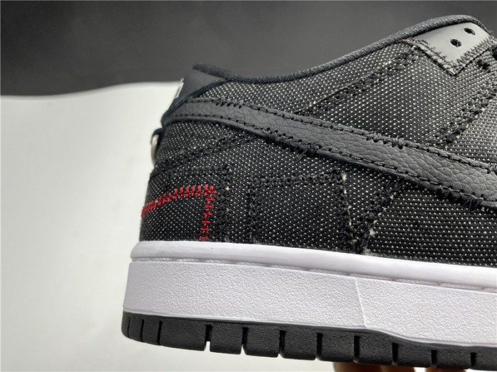 NIKE SB DUNK LOW WASTED YOUTH