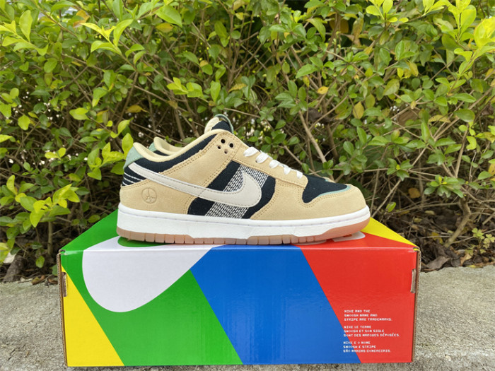 Dunk Low “Rooted in Peace”