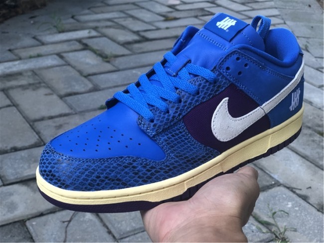 UNDEFEATED x Nike Dunk Low