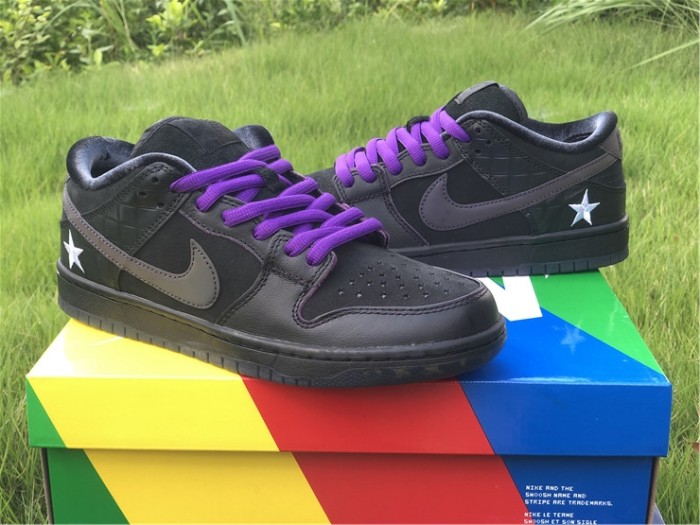 Nike SB Dunk Low Familia First Avenue