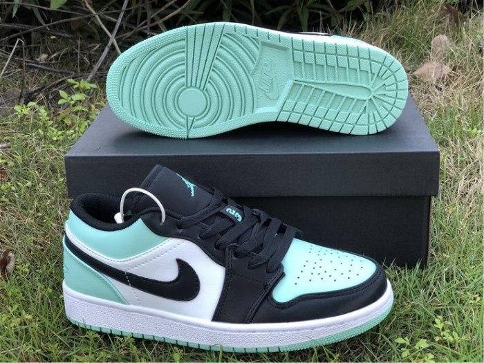 Air Jordan 1 Low “Emerald Rise”