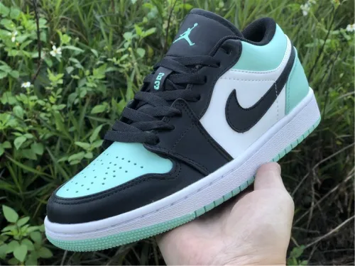 Air Jordan 1 Low “Emerald Rise”