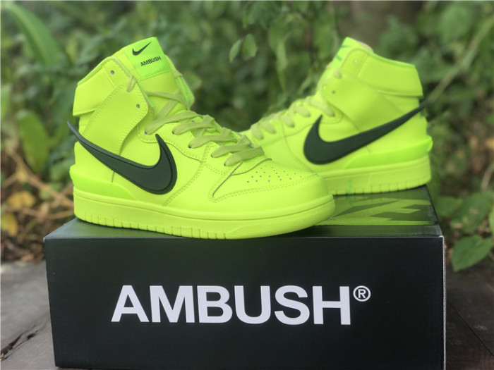 Nike Dunk High Ambush Flash lime