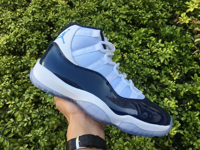 Air Jordan 11 “Midnight Navy”