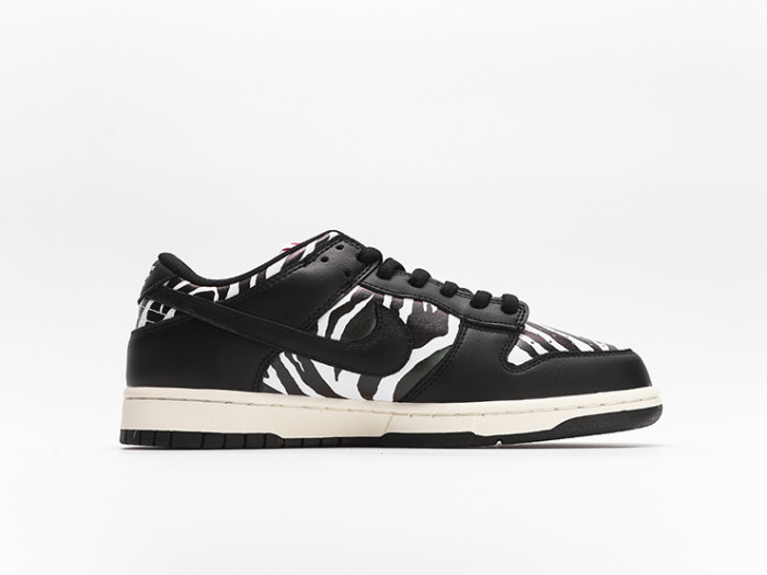 Quartersnacks x Nike SB Dunk Low “Zebra” 
