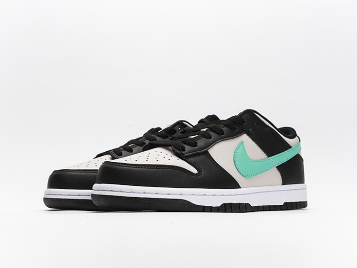 Nike SB Dunk Low  “Tropical Twist”