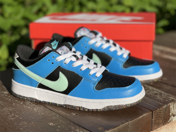 NIKE SB DUNK LOW PRO