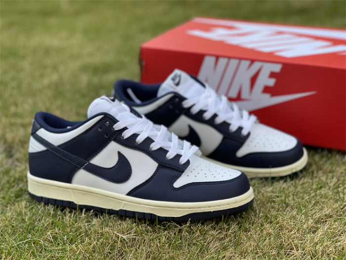 Nike Dunk Low Vintage Navy