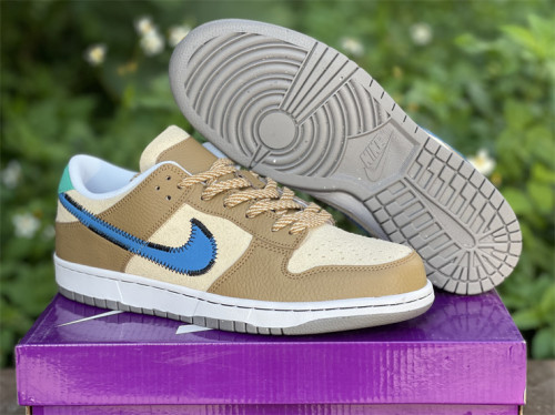 Size? x Nike Dunk Low  Dark Driftwood