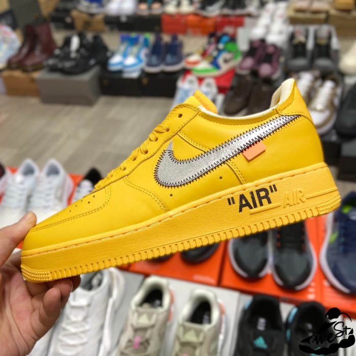 Nike Air Force 1 Low OFF-WHITE University Gold Metallic Silver