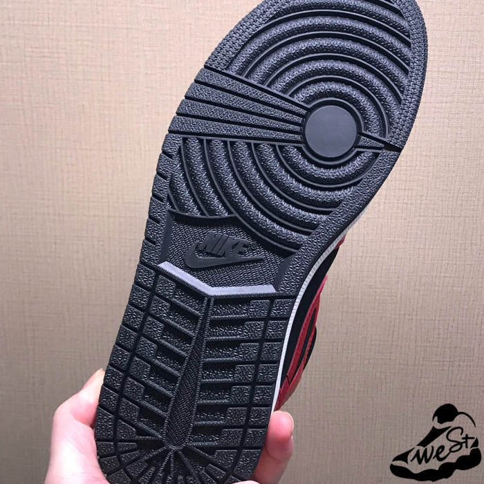 Jordan 1 Mid Reverse Bred