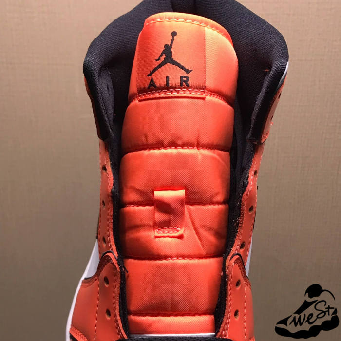 Jordan 1 Mid SE Turf Orange
