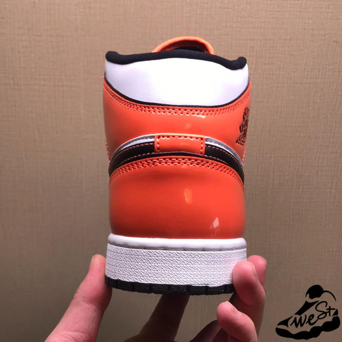 Jordan 1 Mid SE Turf Orange