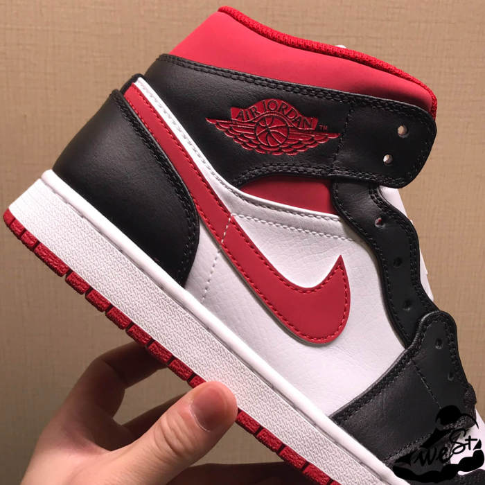 Jordan 1 Mid Gym Red Black White