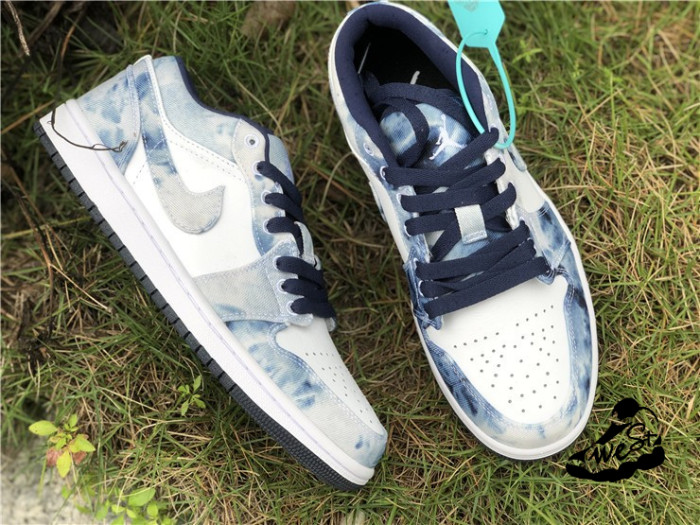 Air Jordan 1 Low Washed Denim
