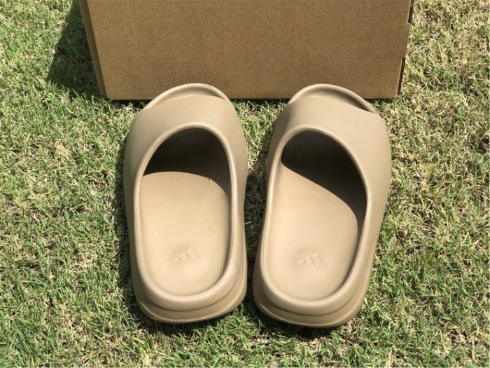 Adidas Yeezy Slide Earth Brown FV8425