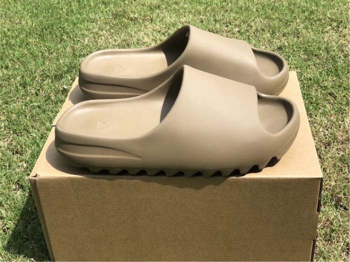Adidas Yeezy Slide Earth Brown FV8425