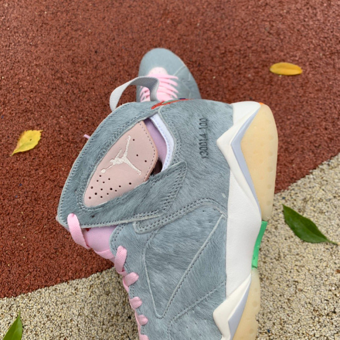 Jordan 7'Hare 2.0'