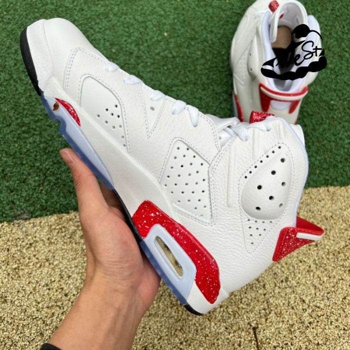 Jordan 6 Red Oreo