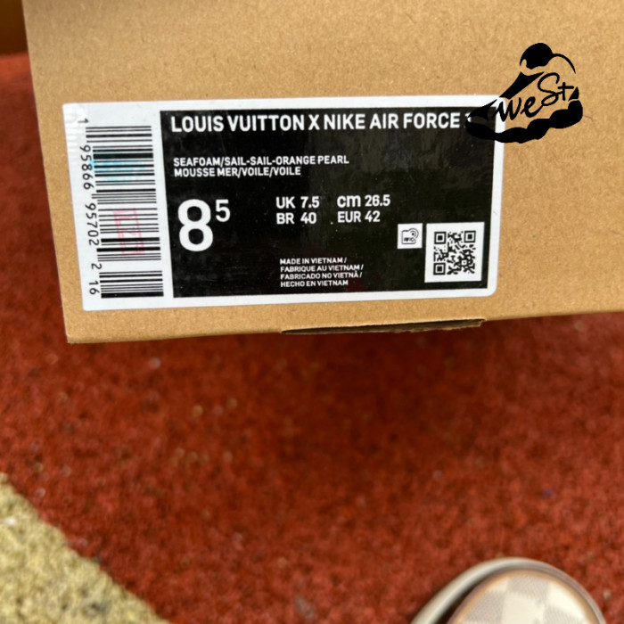 LOUIS VUITTON × Nike Air Force 1 Low