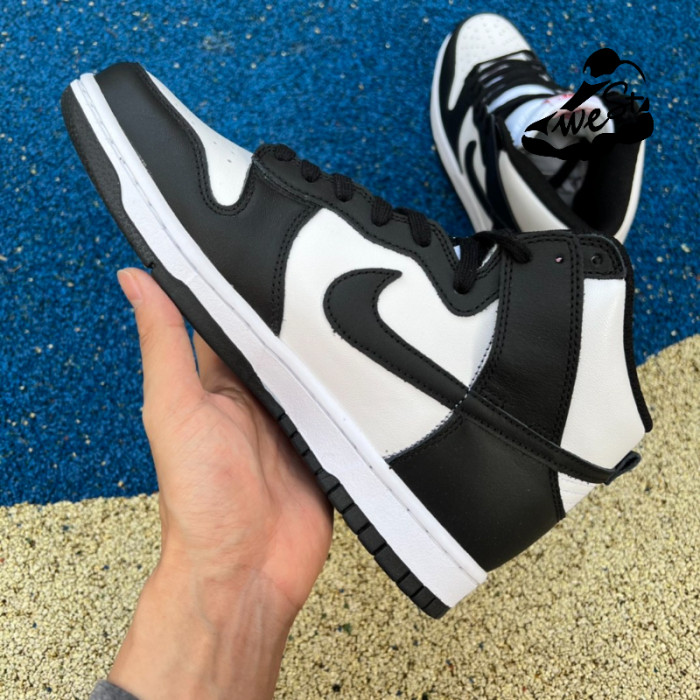 Nike Dunk High Panda (2021)