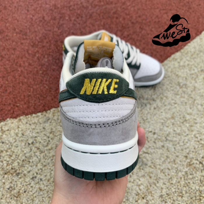 Nike SB Dunk Low Katsuhiro