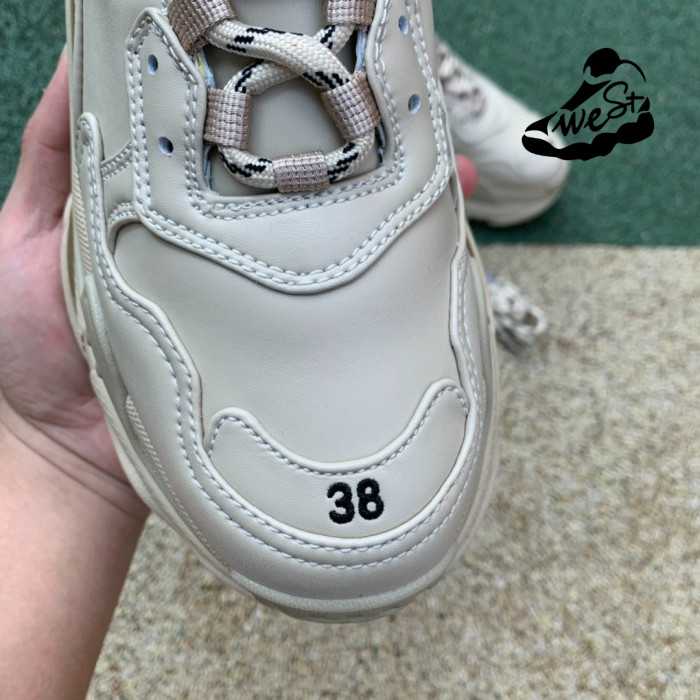 Balenciaga Triple S