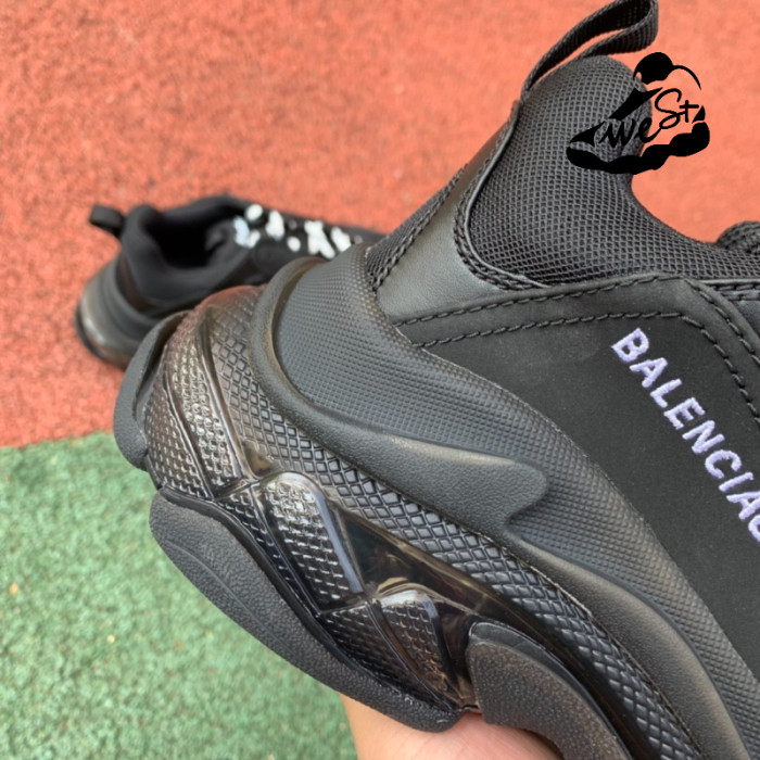 Balenciaga Triple S