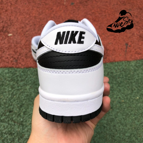Nike Dunk Low shoe