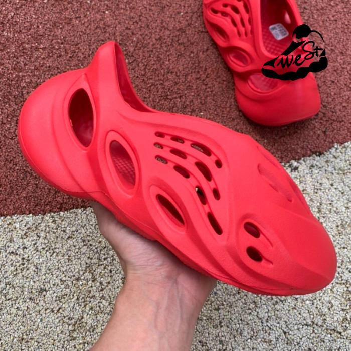 adidas Yeezy Foam RNNR Vermillion