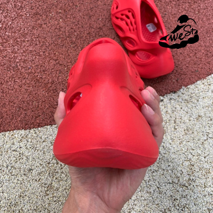 adidas Yeezy Foam RNNR Vermillion