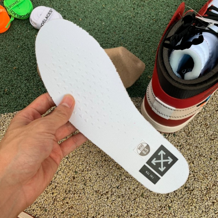 Jordan 1 Retro High Off-White Chicago