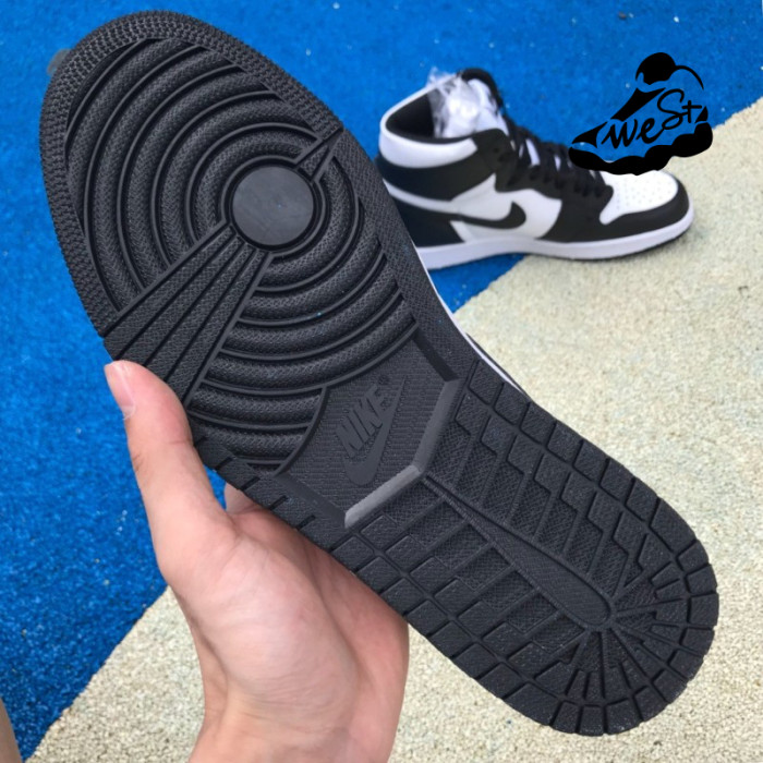 Jordan 1 Retro Black White