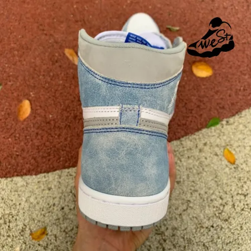 Jordan 1 Retro High Hyper Royal Smoke Grey