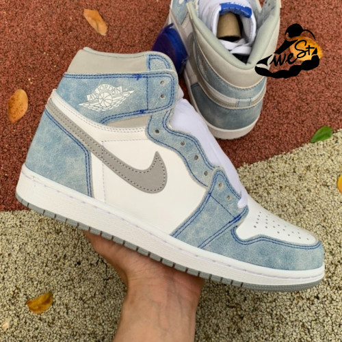 Jordan 1 Retro High Hyper Royal Smoke Grey