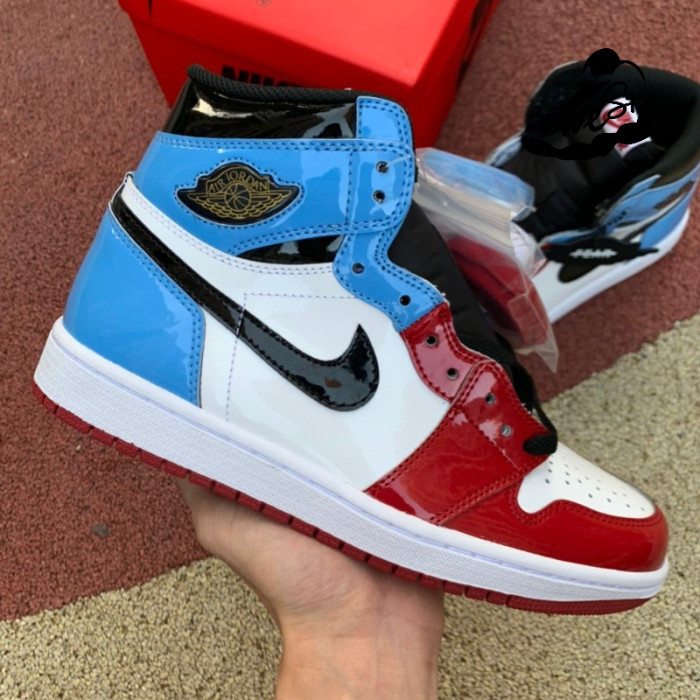 Jordan 1 Retro High Fearless UNC Chicago
