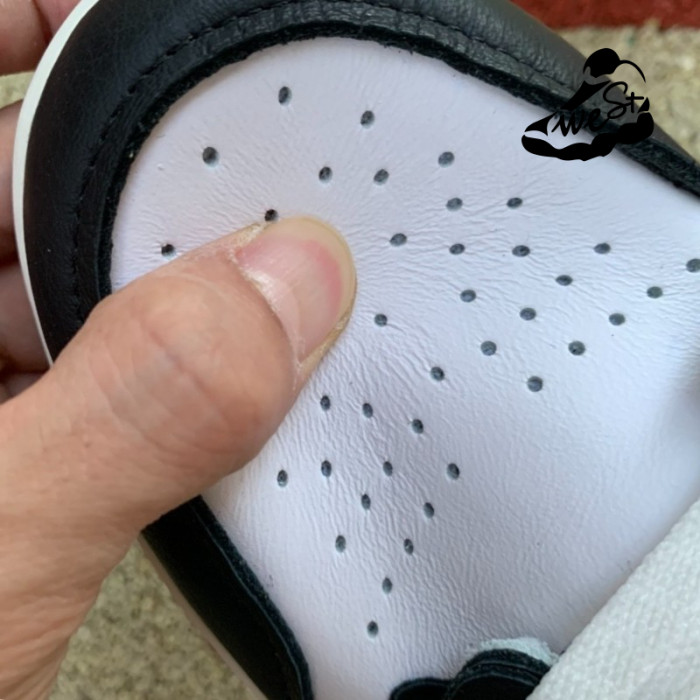 Jordan 1 Retro High White Black Volt University Gold
