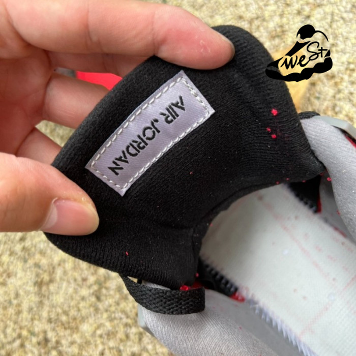 Jordan 4 Retro Toro Bravo