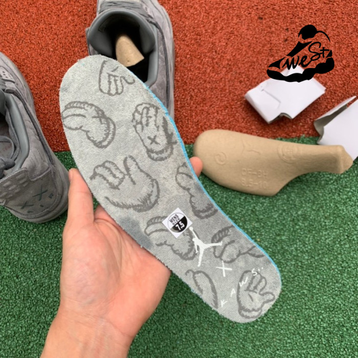 Jordan 4 Retro Kaws