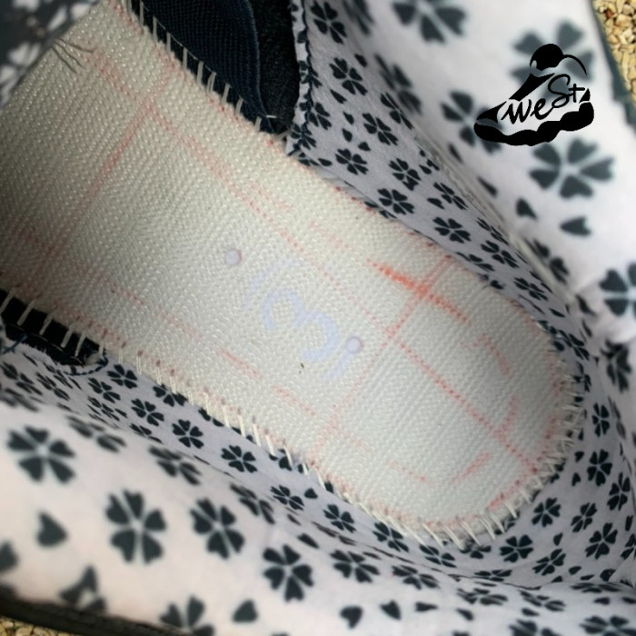 Jordan 4 Retro SE Sashiko
