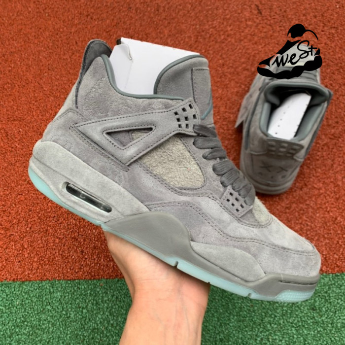 Jordan 4 Retro Kaws