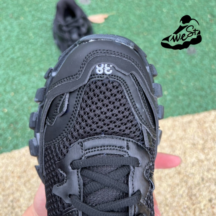 Balenciaga Track.3 Black (W)