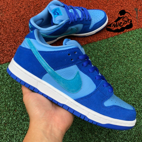 Nike SB Dunk Low Blue Raspberry