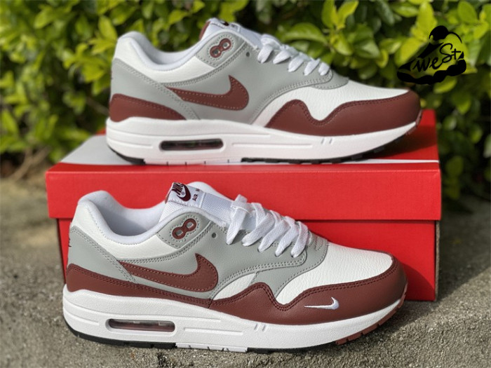Nike Air Max 1 Mystic Dates