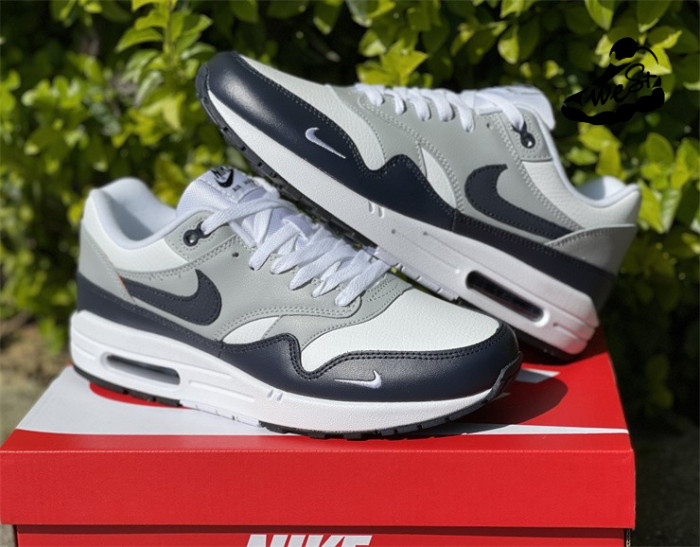 Nike Air Max 1 LV8 Obsidian