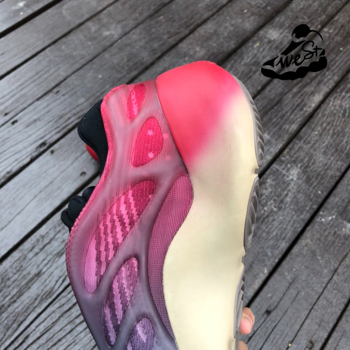 adidas Yeezy 700 V3 Fade Carbon