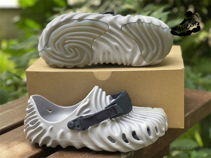 Salehe Bembury × Crocs Pollex Clog