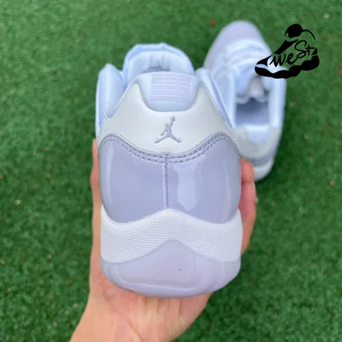Jordan 11 Retro Low Pure Violet